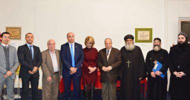ترجمة الأدب العربى لليونانية أبرز توصيات المركز الثقافى المصرى بأثينا 