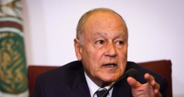 أبو الغيط يلتقى وفد الأمانة العامة المشارك بالقمة العربية 