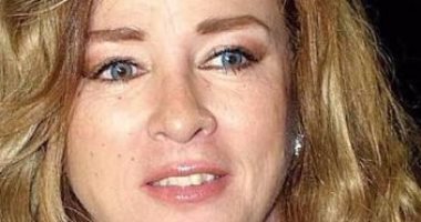 نجلاء فتحى تحتفل بعيد ميلادها .. اكتشفها منتج بالصدفة فى سن الـ15