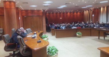 محافظ بورسعيد: الرئيس السيسي يسلم عقود المصانع للشباب خلال زيارته للمحافظة