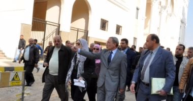 محافظ القليوبية يتفقد مجمع محاكم بنها