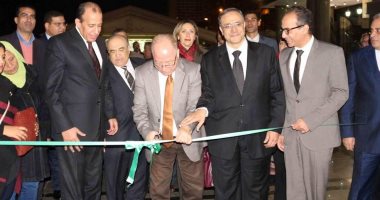وزير الثقافة يفتتح منافذ بيع اصدارات الوزارة بنادى القضاة بالعجوزة