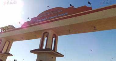 وزير الإسكان يتفقد مشروعات الشريط النهرى بمدينة أسوان الجديدة