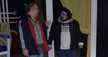 نادر أبوالليف بديلا للراحل أحمد راتب فى مسرحية "بلد السلطان"