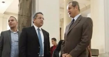 بالصور.. وزير الآثار يشهد انطلاق مبادرة طلاب المدارس بالمتحف المصرى