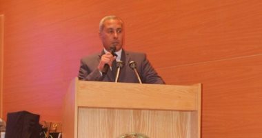 محافظ السويس يشارك الشباب فى لقاء مبادرة مستقبلنا فى أيدينا 