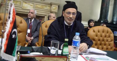 رئيس مؤسسة النفط الليبى يغادر اجتماع أوابك احتجاجا على التجديد للأمين العام