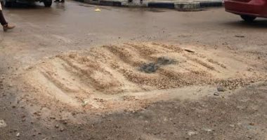 مديرية الطرق بالإسكندرية: جار إصلاح الهبوط الأرضى أمام نصب الجندى المجهول