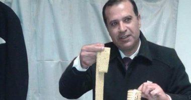 بالصور.. جمارك المطار تضبط يمنى حاول تهريب مشغولات ذهبية من تركيا