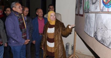بالصور.. افتتاح 4 معارض فن تشكيلى على هامش مؤتمر أدباء مصر بالمنيا