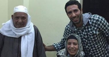 تفاصيل مكالمة سمير زاهر مع أبو تريكة لتقديم العزاء فى والده