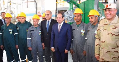 بالصور.. السيسي: مشاركة القوات المسلحة فى الاقتصاد المصرى تمثل 1.5% لـ2% فقط