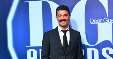 خالد النبوى يهدى تكريمه من "دير جيست" لشهداء حادث الكنيسة البطرسية