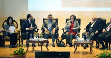 بالصور.. جيهان السادات: ربنا بعت لنا السيسي فى الوقت الصعب ولازم نصبر