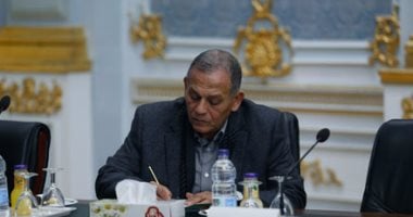 ننشر نص تقرير اللجنة التشريعية عن اتهام السادات بتزوير توقيعات النواب