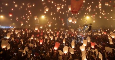 فى 25 صورة .. شاهد كيف يحتفل العالم بالكريسماس؟ 