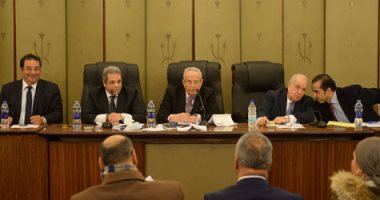 الصور.. "تشريعية البرلمان" تبدأ مناقشة مشروع قانون تعيين رؤساء الهيئات القضائية 