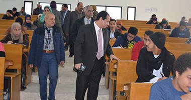 رئيس جامعة بورسعيد: نبدأ العام الدراسى بتحية العلم ونبحث تفعيلها أسبوعيا