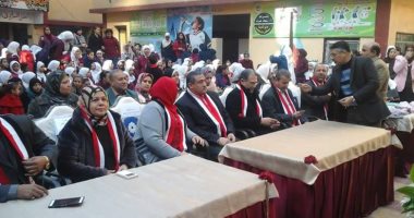 نائب محافظ القاهرة يفتتح معرض "افتح دولابك" بباب الشعرية 
