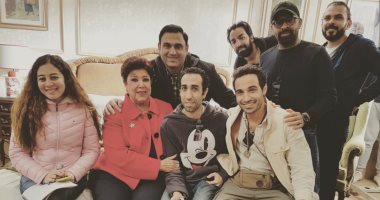 أحمد فهمى وأكرم حسنى يصوران "هو وهى وهو" بمدينة السينما لنهاية الأسبوع
