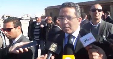 وزير الآثار يعلن اكتشاف مقبرتى اثنين من كبار رجال الدولة بعصر تحتمس الأول