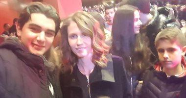 سولاف فواخرجى تنشر صورة أبنائها مع زوجة بشار الأسد