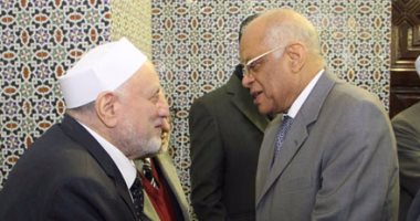 بالصور.. رئيس مجلس النواب يصل عزاء محمد رأفت عثمان عضو هيئة كبار العلماء