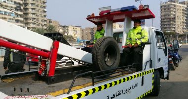 ضبط 25 سيارة ودراجة بخارية متروكة فى حملات مكبرة بالجيزة
