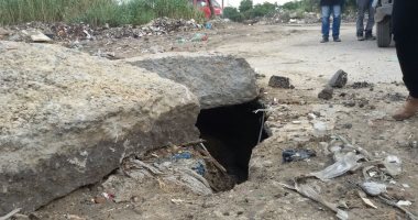  بالصور.. هبوط أرضى جديد شرق الإسكندرية و الحى يعمل على إصلاحه