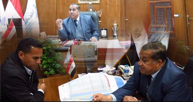 رئيس "الطرق والكبارى" فى حوار خاص: معدلات إنجاز المشروع القومى تتراوح بين 85 و88%.. والدائرى الإقليمى ينتهى مع احتفالات أكتوبر ويمنع دخول الشاحنات للقاهرة.. إنشاء محاور تربط الطرق القائمة بالجديدة