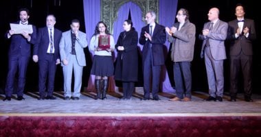 بالصور..مهرجان المسرح العربى يكرم روح ماجى مؤمن شهيدة البطرسية