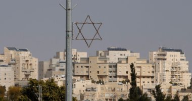 قيادى فلسطينى يدين توطين إسرائيل 450 عائلة فى حى استيطانى جديد شمال القدس