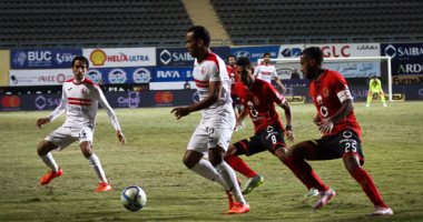 الأهلى ينهى الشوط الأول متقدماً على الزمالك بهدف "زكريا"
