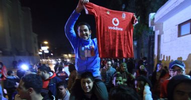 بدء توافد جماهير الأهلى للاحتفال بالفوز على الزمالك والأمن يؤمن مقر الجزيرة