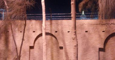 ننشر أول صور لسور كنيسة دمياط الجديدة بعد تعليته بالأسلاك الشائكة