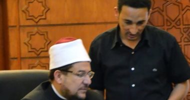 وزير الأوقاف يعتمد تجديد إيفاد إمامين  لـ  "  البرازيل "