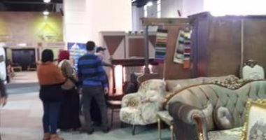 إقبال كبير على معرض "صنع فى دمياط" للأثاث بعد تحسن الأحوال الجوية