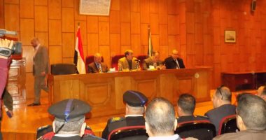 قيادات الداخلية يتابعون انتشار الخدمات الأمنية قبل احتفالات رأس السنة