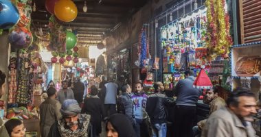 بالصور.. صعايدة يحبون الحياة.. مسلمو ومسيحيو أسيوط يحتفلون بأعياد الميلاد