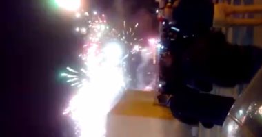 احتفالات المصريين والسائحين بالعام الجديد فى سفح الهرم