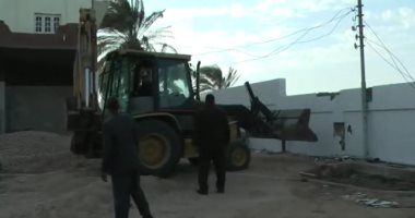 محافظ سوهاج: إزالة منزل متعدٍ على حرم النيل بمساحة 4000 متر