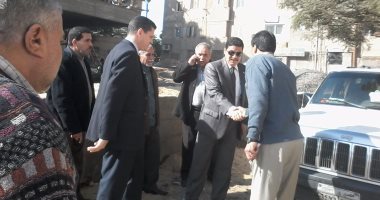بالصور.. وكيل وزارة الصحة بالفيوم فى زيارة مفاجئة لمستشفى سنورس