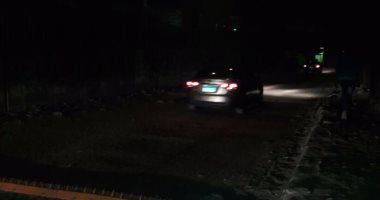 بالصور.. أهالى المريوطية يشكون قلة أعمدة الإنارة فى الطريق الدائرى
