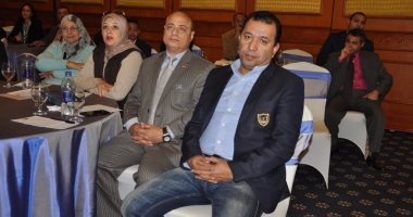 بالفيديو والصور.. محافظ الأقصر يشهد جلسات اليوم الثانى بمؤتمر الطاقة المتجددة