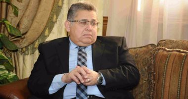 وزير التعليم العالى ووفد من جامعة عين شمس  يزورا مصابى القوات المسلحة بمجمع المعادى الطبى