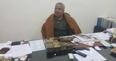 بالصور.. سقوط تاجر مخدرات فى الإسماعيلية بحوزته 75 طربة حشيش
