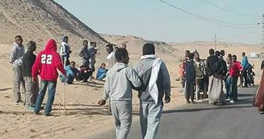 نيابة أسوان تحقق مع 6 شباب نوبيين لمحاولتهم التظاهر بالكوبرى المعلق