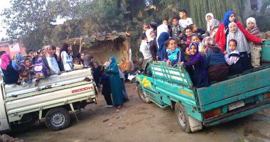 بالصور.. أهالى عزبة "أبو النرش" يطالبون بإنشاء مدرسة 