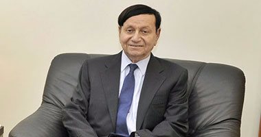 مستشار ملك البحرين للشئون الاقتصادية يلتقى سفير مصر فى المنامة