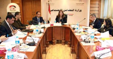"غادة والى" تعلن الكشف على المخدرات بين العمال ومعاونى الخدمات بالمدارس